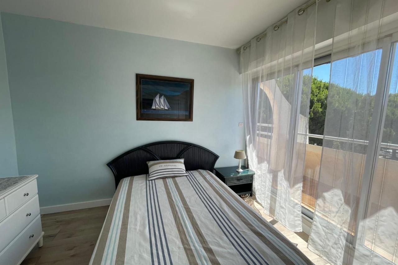 APPARTEMENT VUE MER Port Camargue 4 couchages résidence Le Flamant Le Grau-du-Roi Exterior foto